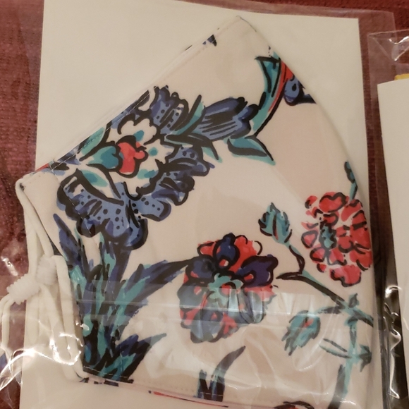 Tori Burch  face mask for women's , $25  each mask - Picture 1 of 3